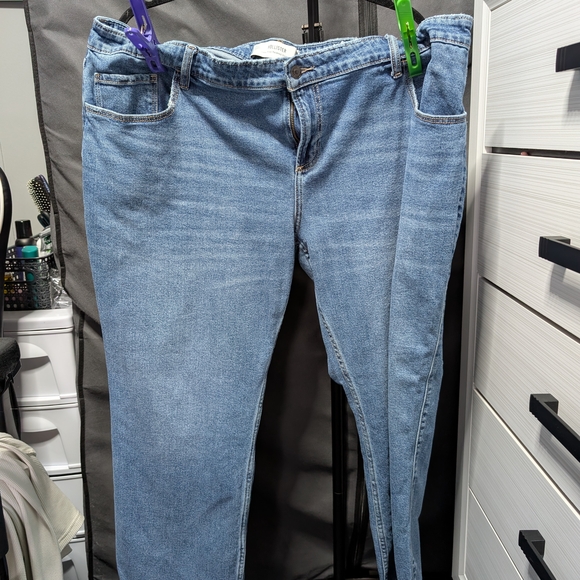 Hollister Blue Denim Jeans - Picture 2 of 2